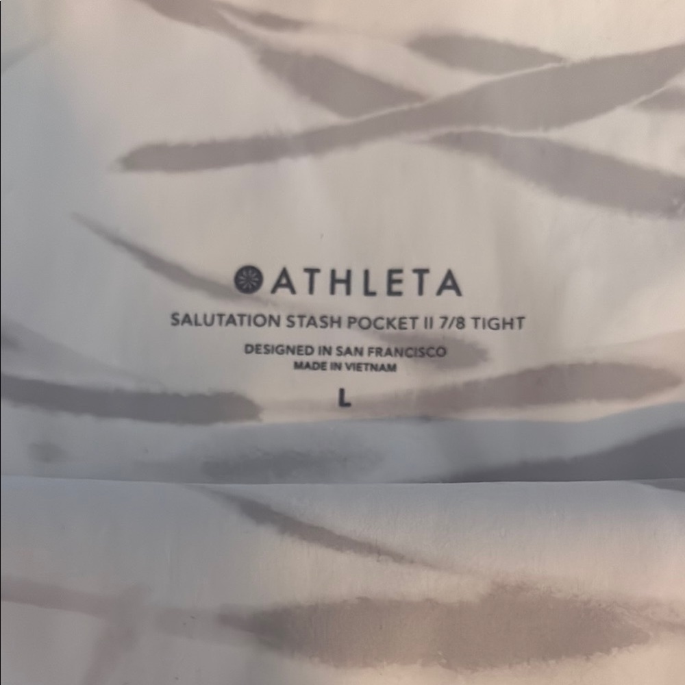 Athleta NWT White and Gray Patterned Leggings - Picture 4 of 5